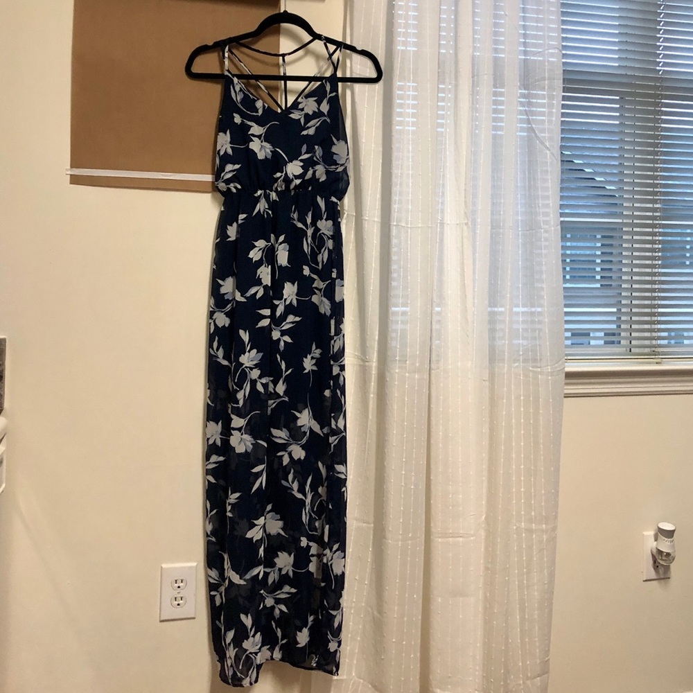 Maxi dress (small rip in back seam)